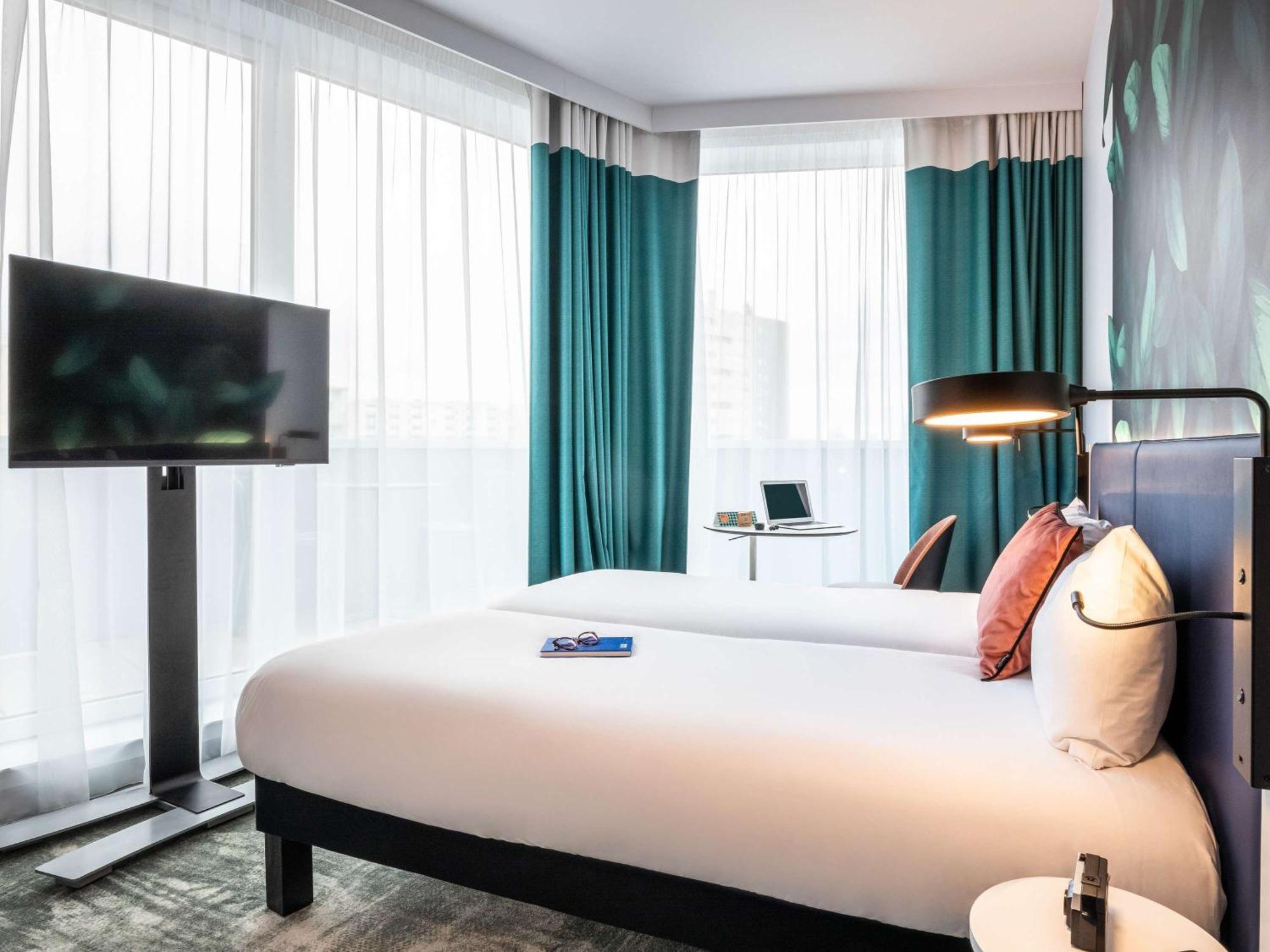 Отель Ibis Styles Bezons Paris La Defense Экстерьер фото
