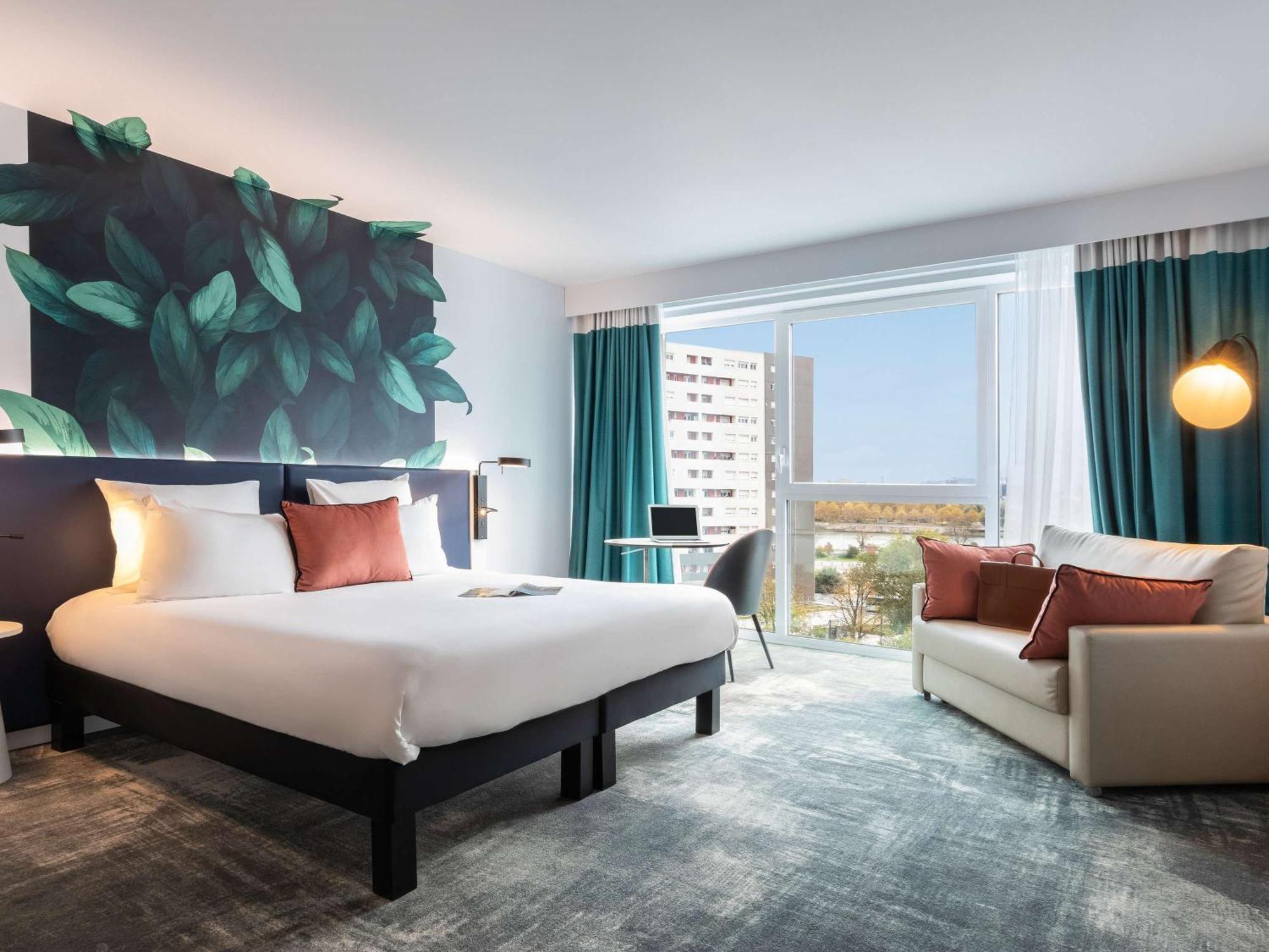 Отель Ibis Styles Bezons Paris La Defense Экстерьер фото